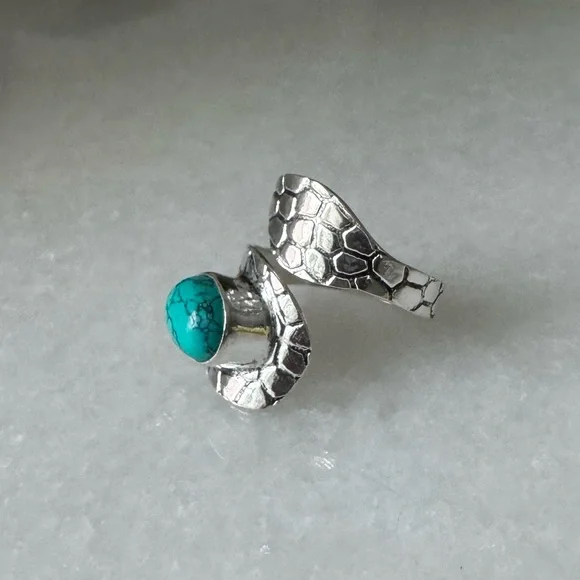 NWOT Sundance Sidewinder Ring, Turquoise, Sterling Silver